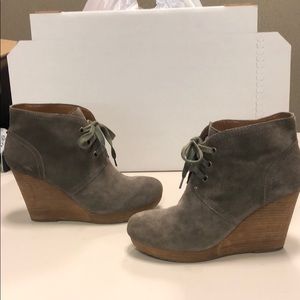 NWOT Suede wedge booties size 11